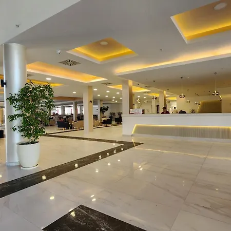 Village Tuerkiye 호텔 4*
